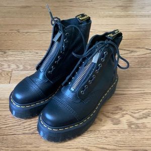 Dr. Marten Sinclar Womens Leather Platform Boots